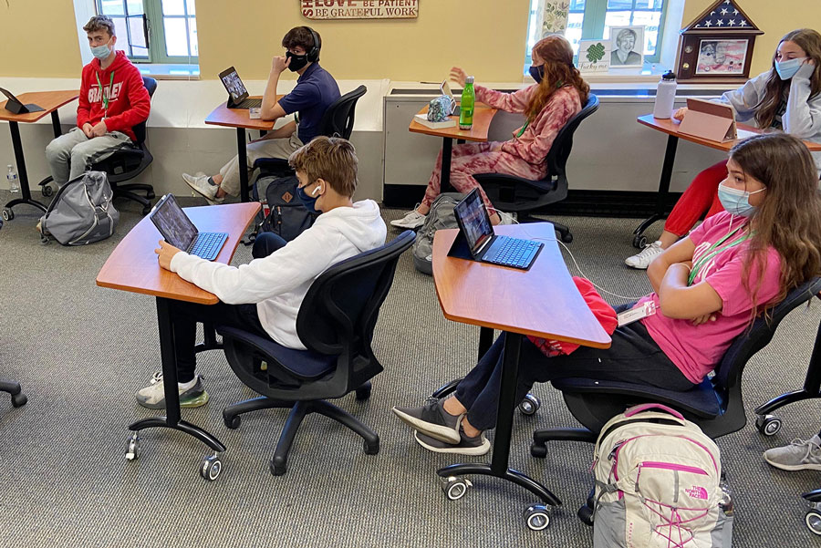 Students in one of Mrs. Melina Bundy’s English classes in Loretto prepare for their next assignment. That preparation will not include studying for first semester finals, as the administration has canceled those exams that had been scheduled for Dec. 15 through Dec. 18. 