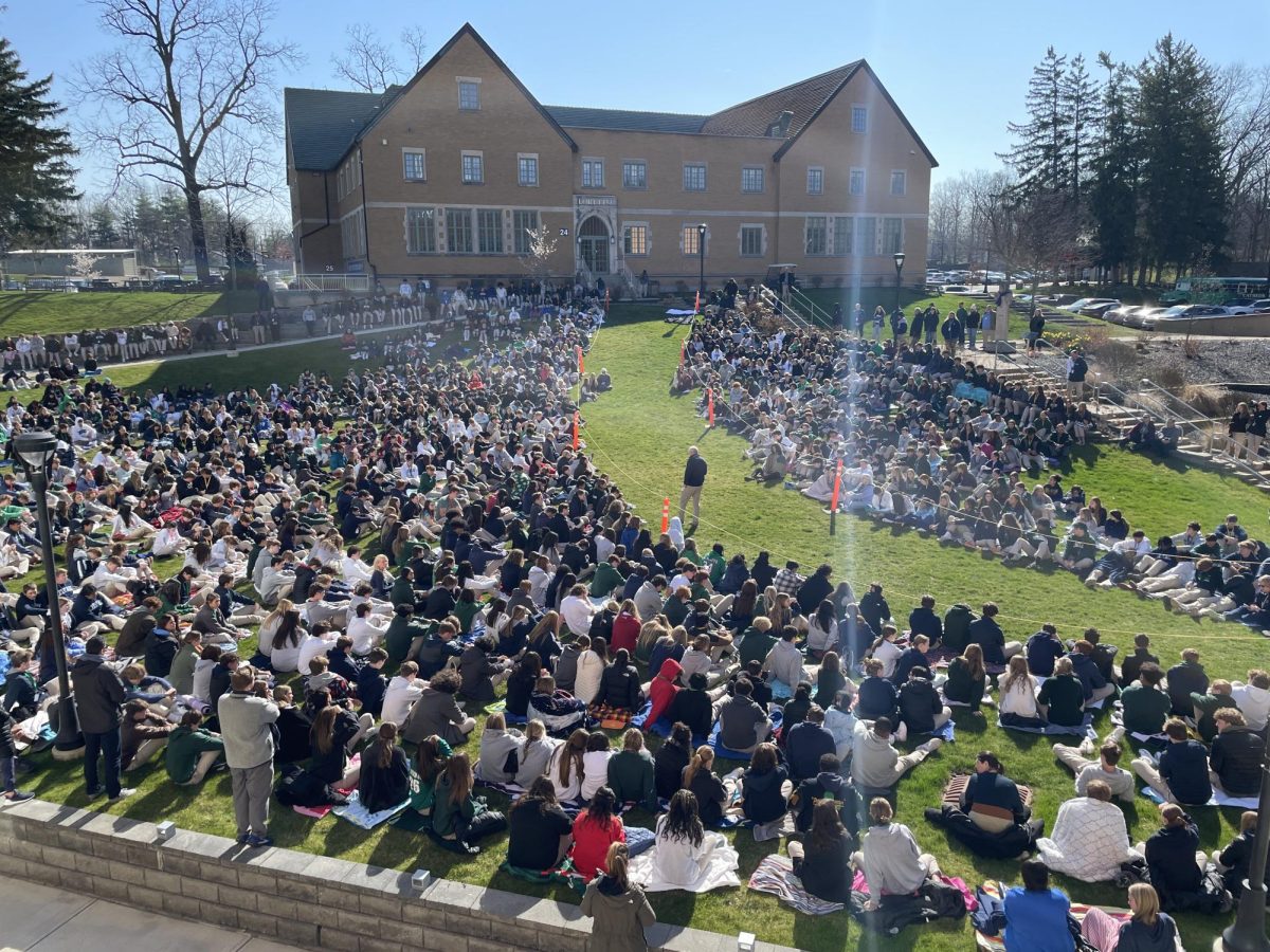 The+entire+Cathedral+student+body+gathered+in+the+courtyard+to+celebrate+the+Stations+of+the+Cross+on+Holy+Thursday.+It+was+said+by+Dave+Neeson%2C+Director+of+Campus+Ministry%2C+that+Thursday+was+the+first+time+ever+that+the+entire+student+body+and+staff+gathered+in+that+area.