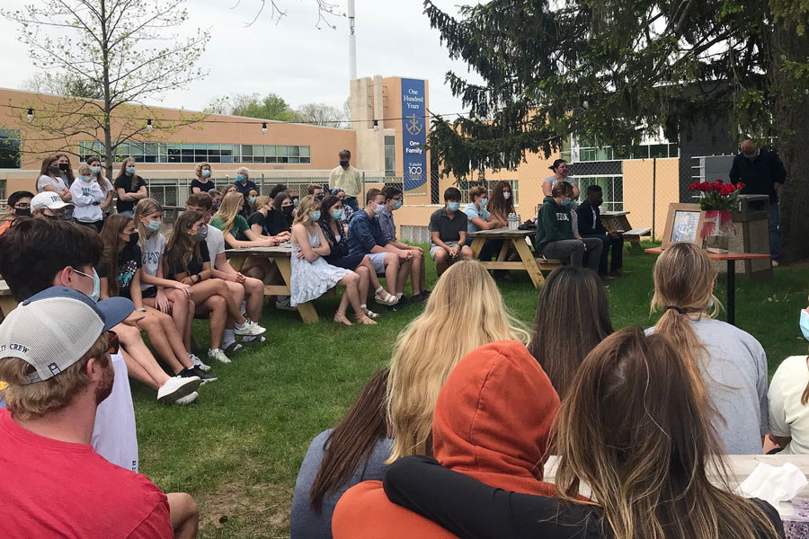 Students, faculty and staff gathered on campus on May 2 to honor the memory of junior Lendon Byram. 