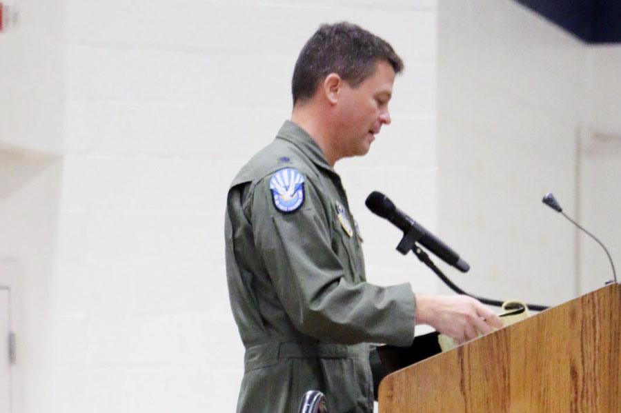 School gathers to recognize Veterans Day