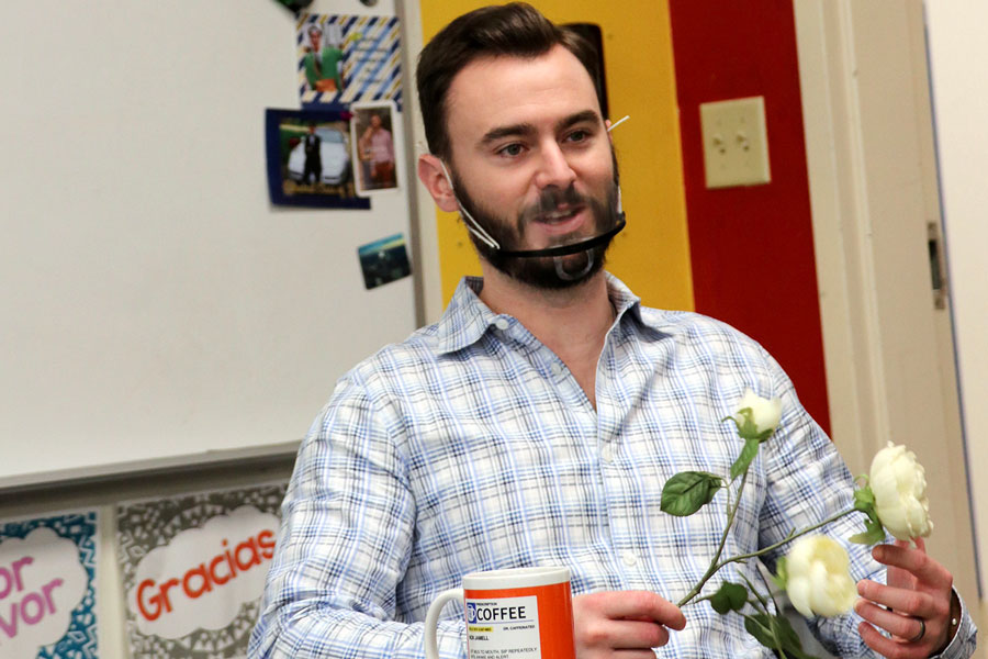 During the J-Term session “Taste and See,” which was co-taught by religion teacher Mr. Nick Jamell and his mother, Spanish teacher Mrs. Kim Jamell, students passed around a white rose and introduced themselves. As part of their conversation, they also described something for which they were grateful.