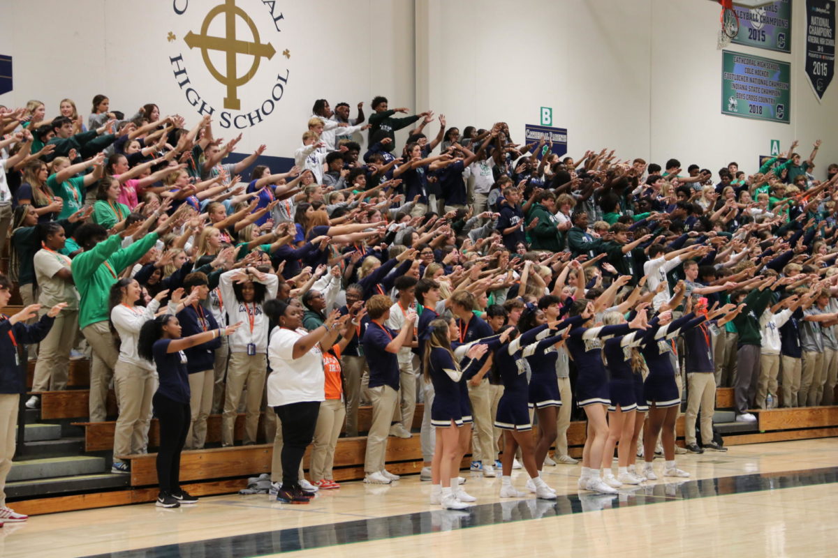 The students pray over the staff to start the 2023-2024 school year. It is a great tradition to for students and staff to give the Irish Blessing as a way to say thanks and good luck. In return, the staff sang the Irish Blessing to the students.