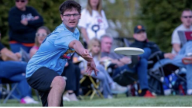 Senior and Ultimate Frisbee Captain Cole Laniohan passing the frisbee to a team during one of their matches. Their season began with 2 games in March, a state tournament this weekend against some of the best teams all around the state, and a few more scheduled games in the upcoming month. Laniohan said, “We have a bunch planned for this season and I’m hoping to be undefeated. I feel that we have the potential for that, and I’m excited to see what we can do.”